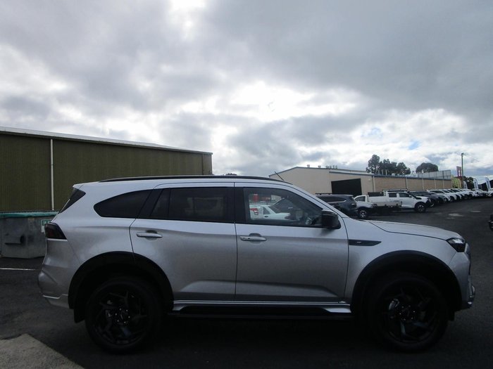 2026 Isuzu MU-X X-TERRAIN