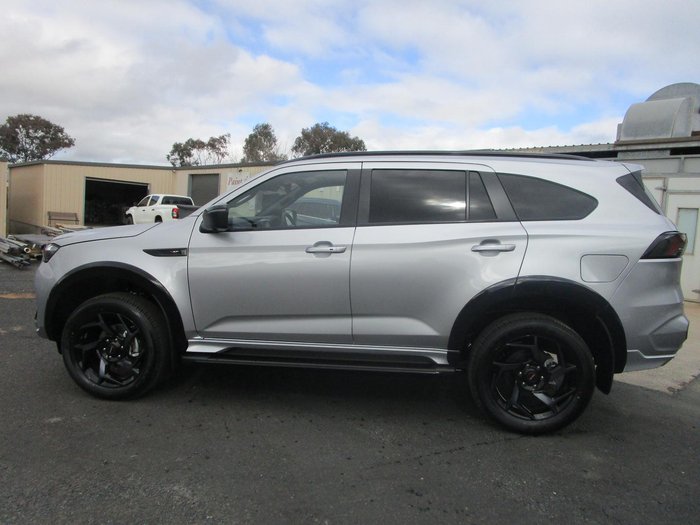 2026 Isuzu MU-X X-TERRAIN
