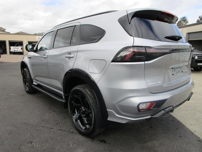 2026 Isuzu MU-X X-TERRAIN