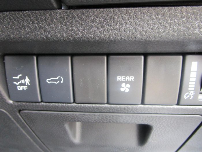 2026 Isuzu MU-X X-TERRAIN