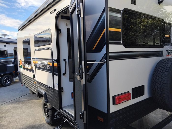2026 Traveller 15Ft Island Queen Bed And Ensuite! Price Reduced!