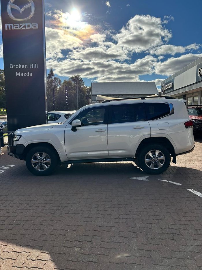 2021 Toyota Landcruiser VX