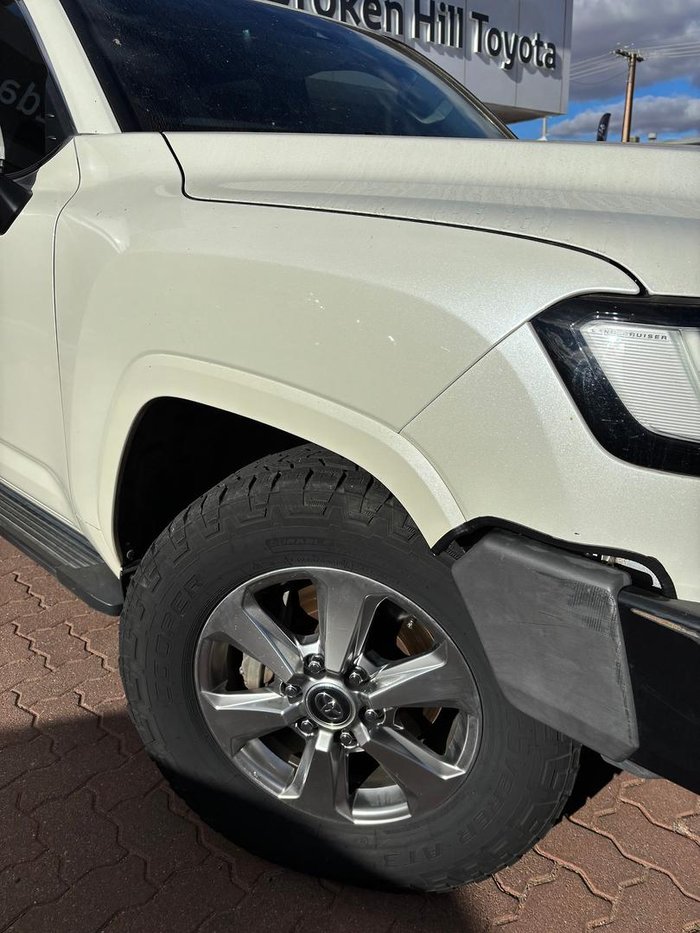 2021 Toyota Landcruiser VX