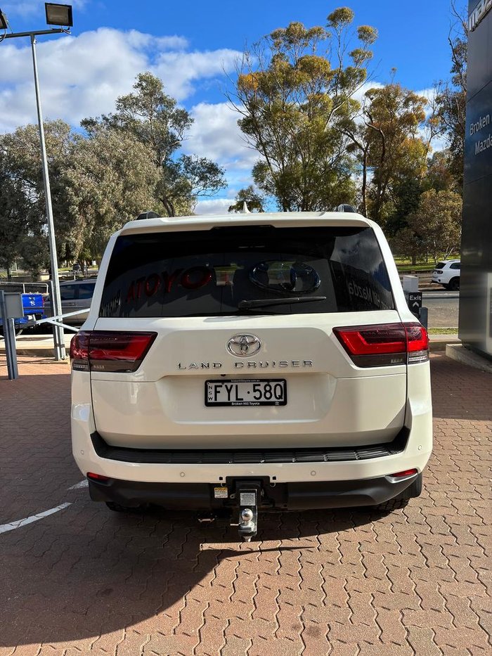 2021 Toyota Landcruiser VX