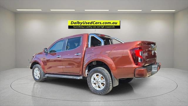 2021 Nissan Navara ST