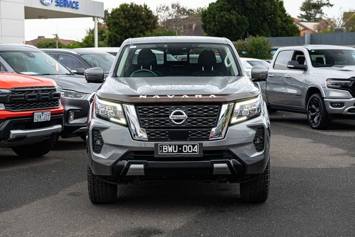 2022 Nissan Navara ST-X