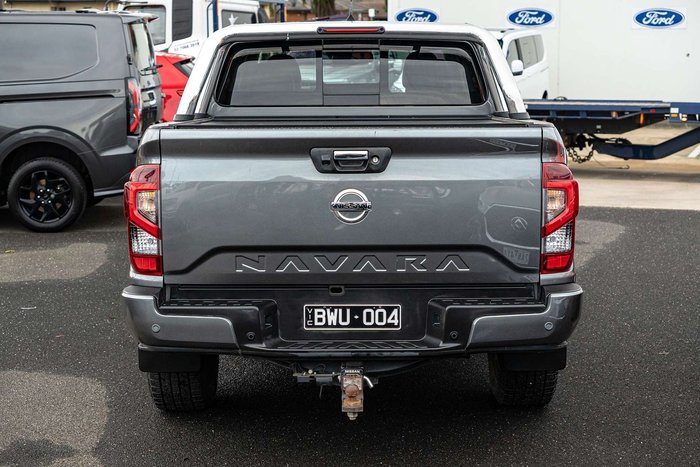 2022 Nissan Navara ST-X