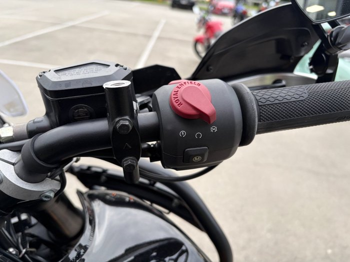 2025 Royal Enfield HIMALAYAN 450