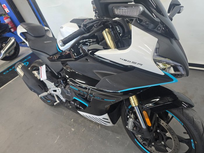 2024 CFMOTO 450 SR ABS NEBULA BLACK