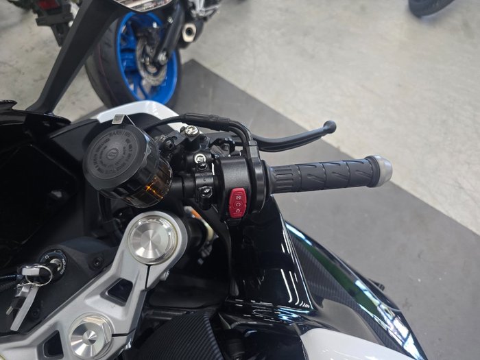 2024 CFMOTO 450 SR ABS NEBULA BLACK