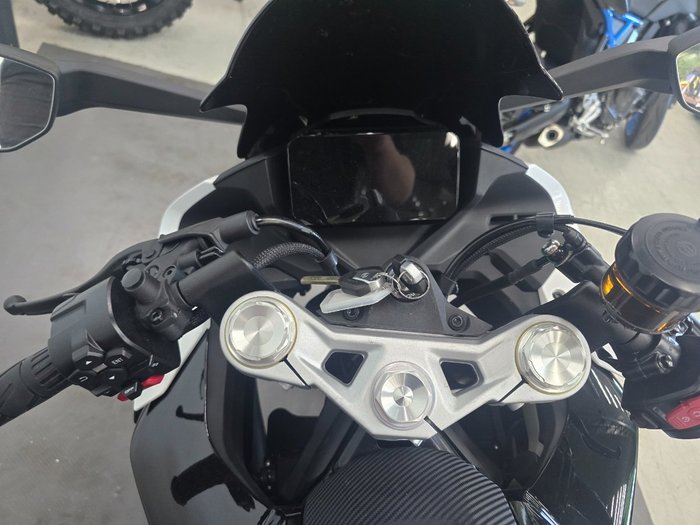 2024 CFMOTO 450 SR ABS NEBULA BLACK