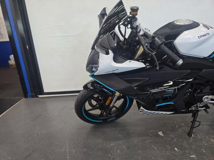 2024 CFMOTO 450 SR ABS NEBULA BLACK