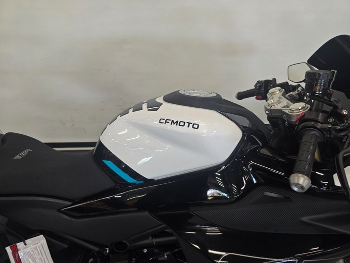 2024 CFMOTO 450 SR ABS NEBULA BLACK