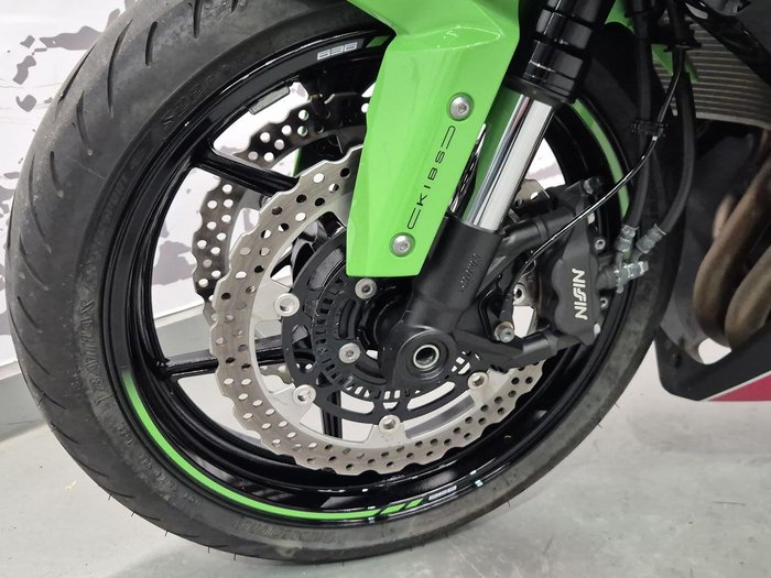2022 Kawasaki Ninja ZX-6R ABS (636) KRT Edition Ninja Green