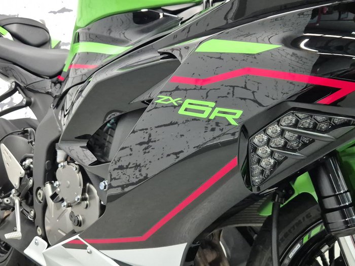 2022 Kawasaki Ninja ZX-6R ABS (636) KRT Edition Ninja Green