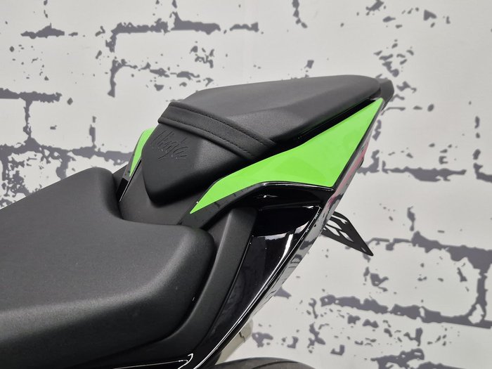 2022 Kawasaki Ninja ZX-6R ABS (636) KRT Edition Ninja Green