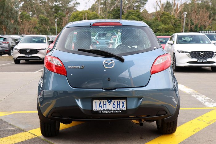 2013 Mazda 2 Neo Sport