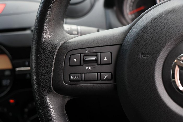 2013 Mazda 2 Neo Sport