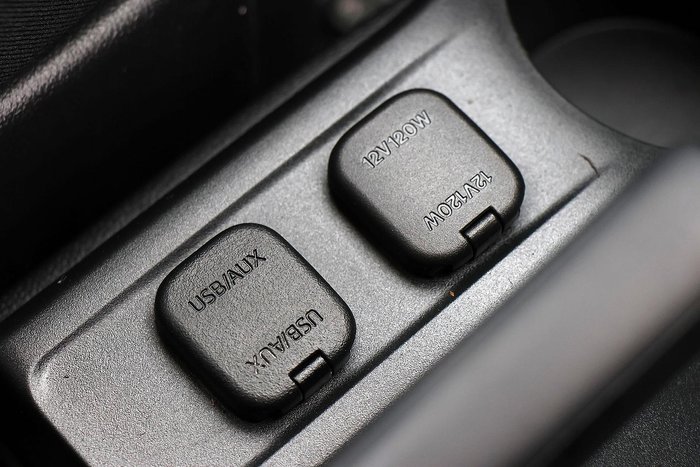 2013 Mazda 2 Neo Sport