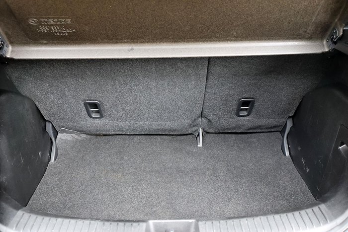 2013 Mazda 2 Neo Sport