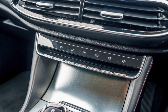 2021 MG HS PHEV Essence