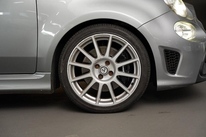 2019 Abarth 695 Rivale