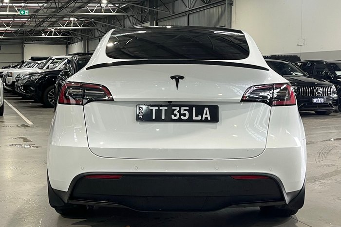 2022 Tesla Model Y Rear-Wheel Drive