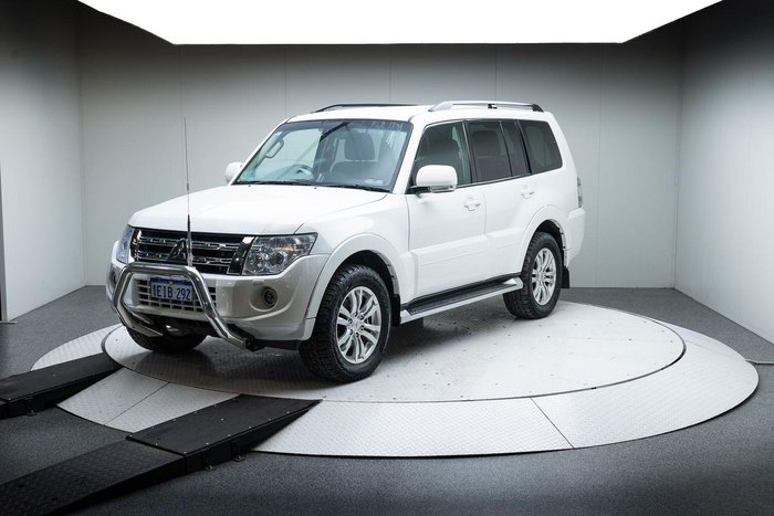 2013 Mitsubishi Pajero