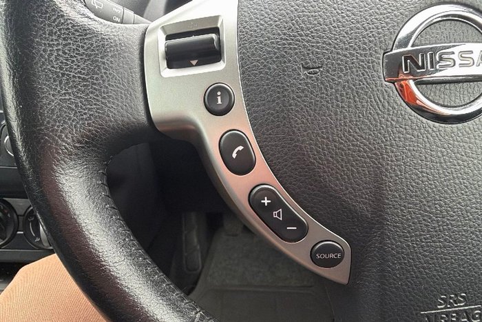2012 Nissan Dualis ST
