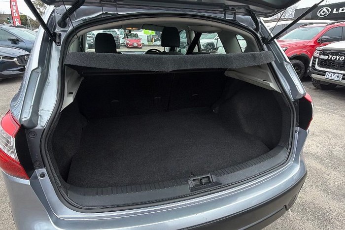2012 Nissan Dualis ST
