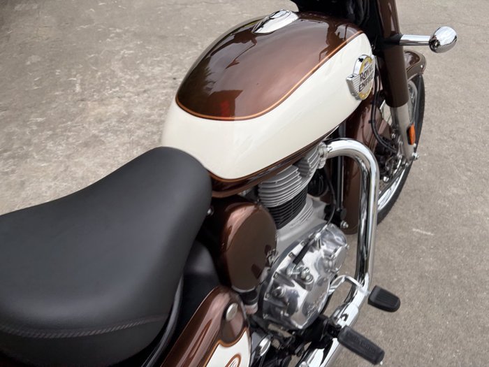 2025 Royal Enfield CLASSIC 350 HALCYON