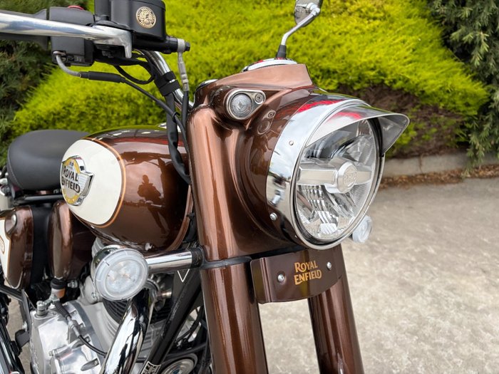 2025 Royal Enfield CLASSIC 350 HALCYON