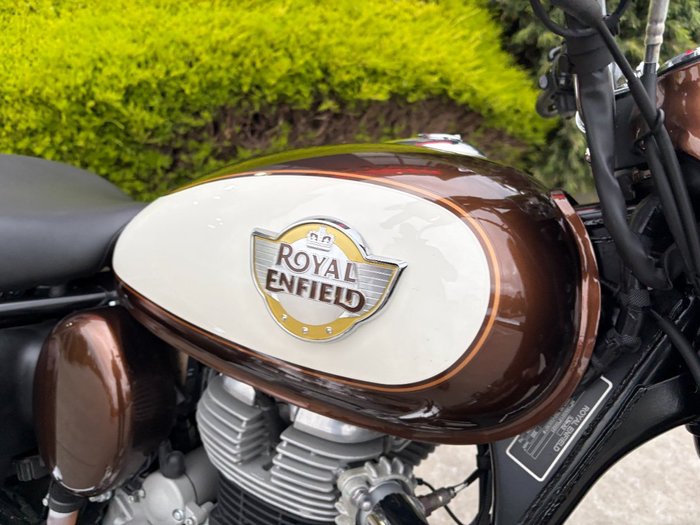 2025 Royal Enfield CLASSIC 350 HALCYON