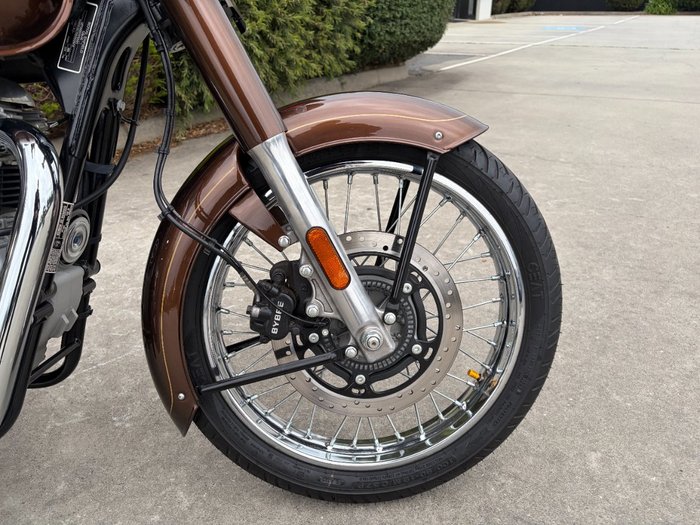 2025 Royal Enfield CLASSIC 350 HALCYON