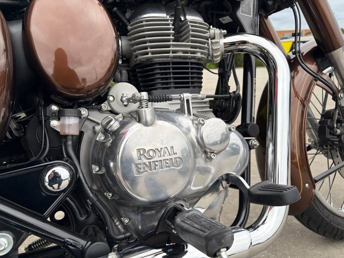 2025 Royal Enfield CLASSIC 350 HALCYON