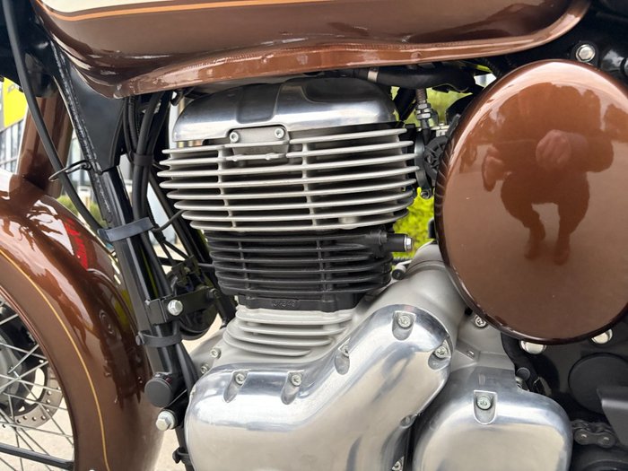 2025 Royal Enfield CLASSIC 350 HALCYON