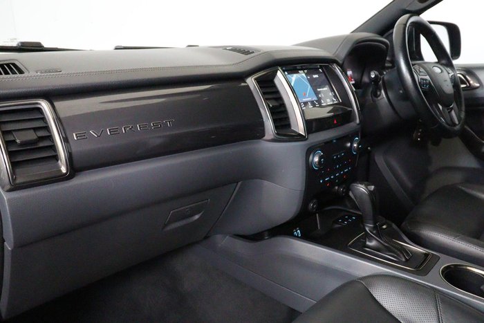 2018 Ford Everest Titanium