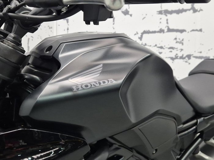 2024 Honda CB300R (CB300RA) CB300 Black