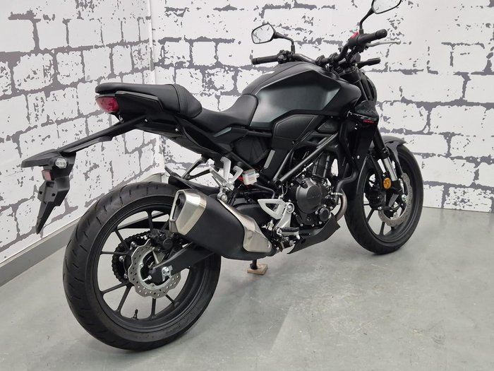 2024 Honda CB300R (CB300RA) CB300 Black