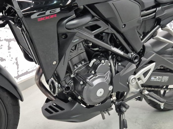 2024 Honda CB300R (CB300RA) CB300 Black