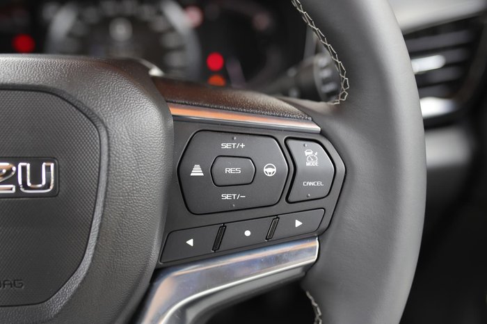 2025 Isuzu D-MAX LS-U