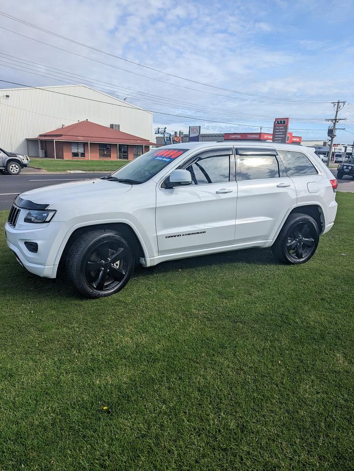 2014 Jeep Grand Cherokee Blackhawk WK MY14 4X4 Dual Range Bright White