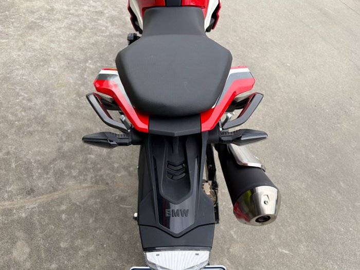 2024 BMW Motorrad G 310 R