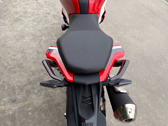 2024 BMW Motorrad G 310 R