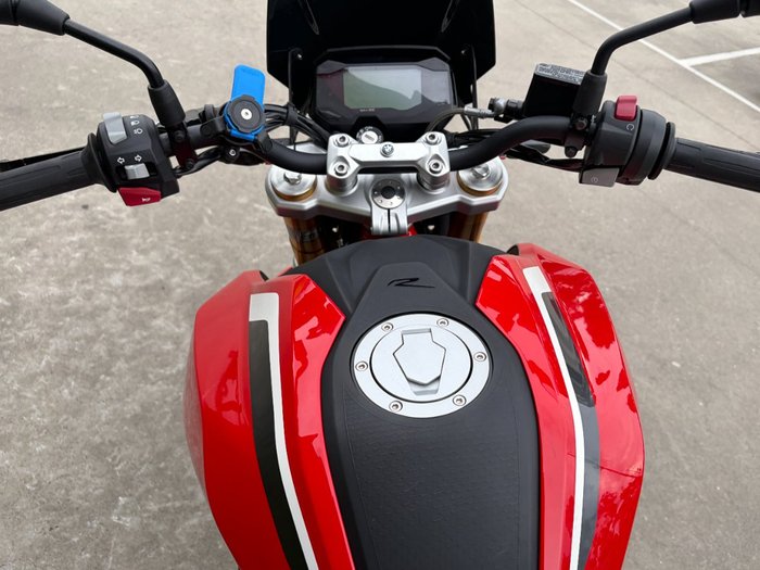 2024 BMW Motorrad G 310 R