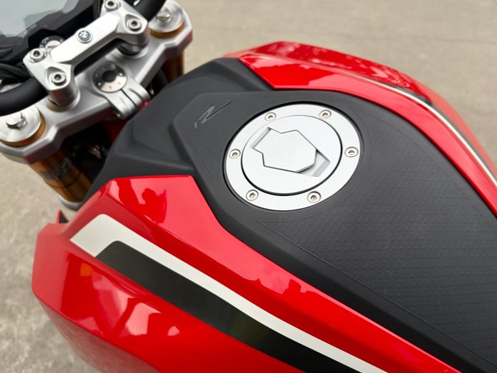 2024 BMW Motorrad G 310 R
