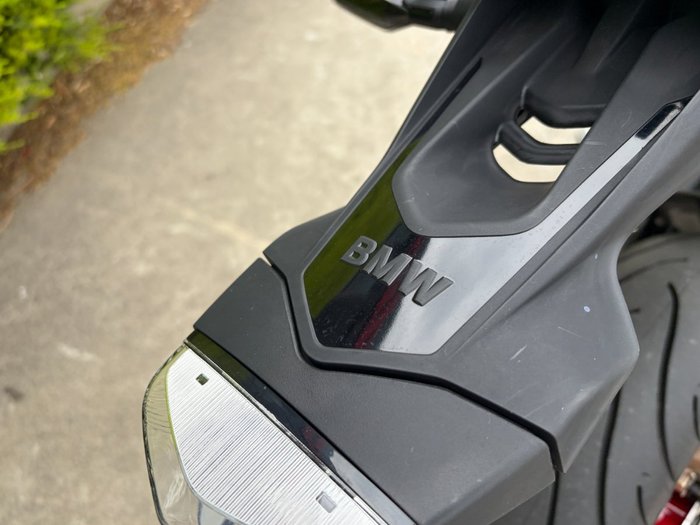 2024 BMW Motorrad G 310 R