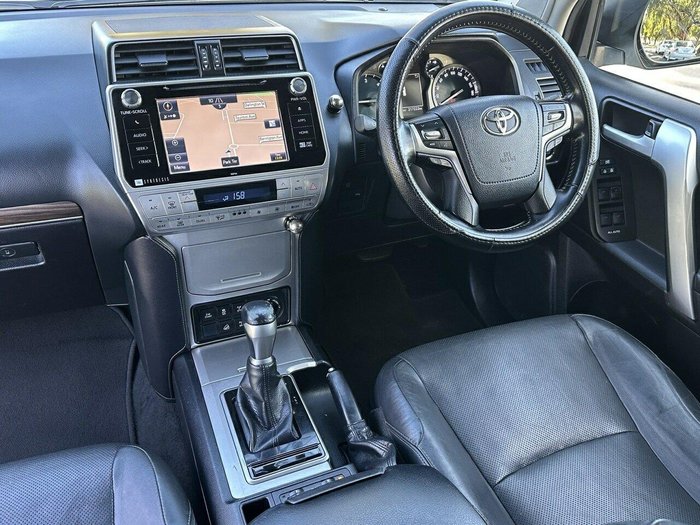 2017 Toyota Landcruiser Prado VX