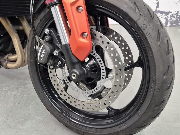 2023 Triumph Trident 660 Trident Orange
