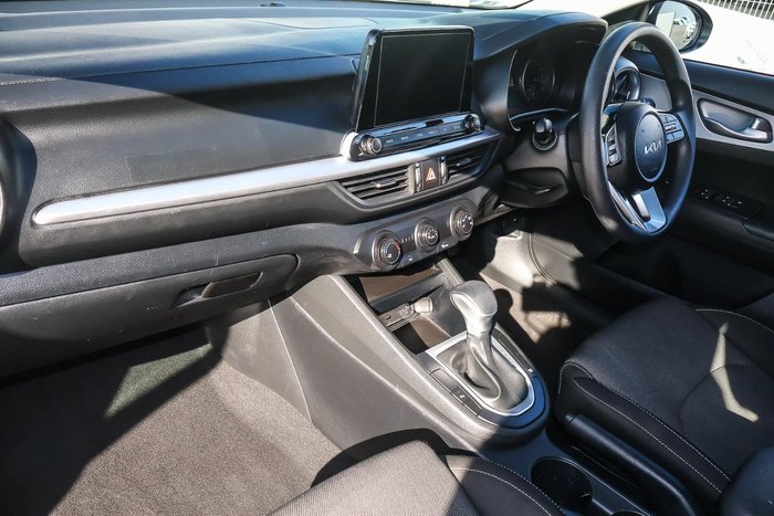 2024 Kia Cerato S